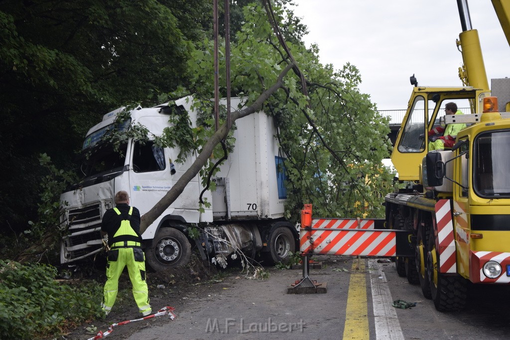 Schwerer VU A 3 Rich Oberhausen Hoehe AK Leverkusen P412.JPG - Miklos Laubert